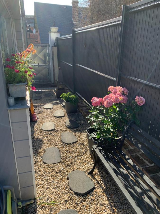 Dom'S Garden Bed & Breakfast Livarot-Pays-d'Auge ภายนอก รูปภาพ